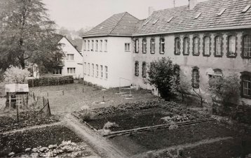 Fabrikgebäude in Höhr-Grenzhausen