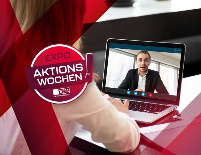 Eine Frau videochattet mit einem Mann