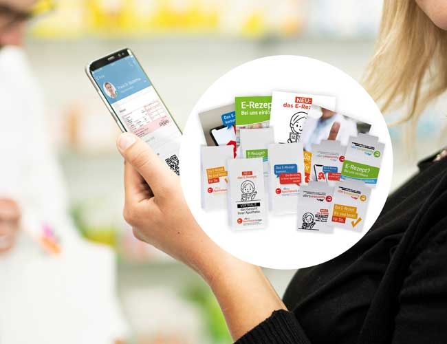 Eine blonde Frau mit einem Handy in der Hand ist zu sehen. Aus dem Handy werden die ganzen Inhalte eines E-Rezeptes angezeigt.