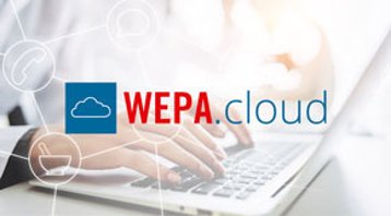 WEPA Kundenportal Schriftzug. Hände auf Tastatur eines Laptops. Digitale Vernetzungen werden angezeigt